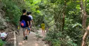 Nỗi lo của cha mẹ khi con nghỉ hè: Chi phí và thời gian trông trẻ
