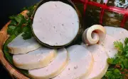 Ninh Bình phát hiện cơ sở giò chả ở xã Bình Giang dùng gần 100kg hàn the chế biến thực phẩm