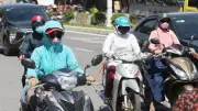 Nắng nóng gay gắt ở Bắc Bộ và Trung Bộ, có nơi trên 40 độ C