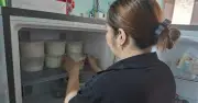 Nấu cơm để tủ lạnh ăn dần: Lợi ích và lưu ý sức khỏe