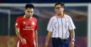 Áp lực ghế nóng V-League: Bài kiểm tra sinh tồn cho HLV nội và ngoại