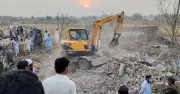 Pakistan: 14 cảnh sát thiệt mạng trong vụ đánh bom xe ở đồn cảnh sát Bannu