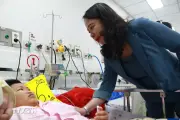 Phó Chủ tịch nước Võ Thị Ánh Xuân thăm, tặng quà bệnh nhi tại TP Hồ Chí Minh
