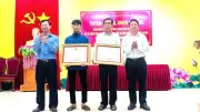 Phó Thủ tướng tặng Bằng khen cho hai cha con cứu người trên sông Gianh