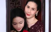 Phản ứng của nữ diễn viên là mẹ đơn thân ở tuổi trung niên bị yêu cầu test ma túy
