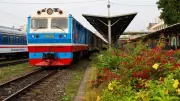 Phong trào 'Đường tàu-Đường hoa' mang mùa xuân đến ngành đường sắt
