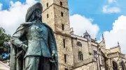 Phát hiện thi hài nghi là D'Artagnan tại Hà Lan sau 350 năm
