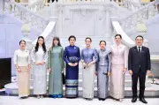 Phu nhân Ngô Phương Ly thăm chùa Phật Ngọc và Bảo tàng Dệt may Hoàng Thái hậu Sirikit
