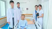 Phẫu thuật mổ sọ tỉnh thành công cho bé 12 tuổi bị u não nguy hiểm
