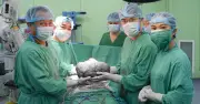 Phẫu thuật thành công khối u tái phát 5kg trong bụng nữ bệnh nhân