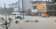 Quảng Ninh: Mưa lớn gây ngập lụt, sạt lở, ảnh hưởng du lịch