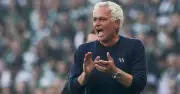 Real Madrid đẹp hơn loạn, gọi tên người đặc biệt Jose Mourinho