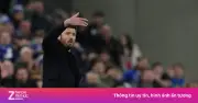 Rooney bảo vệ Carrick trước làn sóng hoài nghi về HLV trẻ người Anh