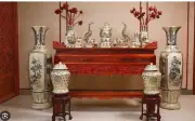 Sơ đồ bài trí bàn thờ gia tiên chuẩn phong thủy: Đặt đúng tài lộc đến, sai phạm đại kỵ