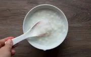 Sai lầm khi ăn cháo loãng chữa đau dạ dày khiến bệnh nặng hơn