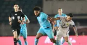 Selangor thắng 2-1, Nam Định buộc phải thắng 2 bàn ở lượt về bán kết