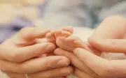 Sản phụ Ấn Độ sinh thường thành công 4 con, hiếm gặp trong y học