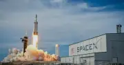 SpaceX: Từ công ty tên lửa thành 'siêu hạ tầng' công nghệ toàn cầu
