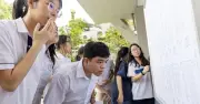 Tỷ lệ chọi lớp 10 Chuyên Ngoại ngữ tăng mạnh, tiếng Hàn và Pháp cao nhất 1/14