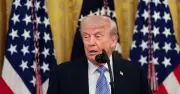 Tòa án Mỹ bác thuế quan 10% toàn cầu của ông Trump