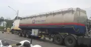 Tai nạn liên hoàn 3 xe tải trên quốc lộ 14, một người bị thương nặng