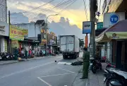 Tai nạn xe tải và xe máy nghiêm trọng gây ùn tắc giao thông kéo dài tại TP.HCM
