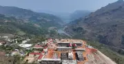 Thủ tướng yêu cầu hoàn thành 100 trường nội trú liên cấp trước 30/8