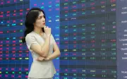 Thị trường chứng khoán phân hóa, nhà đầu tư cần chọn lọc cổ phiếu