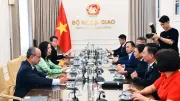 Thứ trưởng Ngoại giao gặp mặt kiều bào Ủy viên Mặt trận Tổ quốc khóa XI