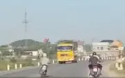 Thanh niên lạng lách, đánh võng trên quốc lộ, cảnh sát vào cuộc xác minh