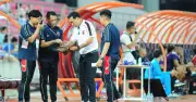 Thay tướng không đổi vận: V-League 2025-2026 chứng kiến áp lực thành tích khủng khiếp