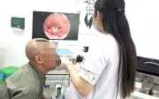 Thói quen nhai đá giải nhiệt sau khi chơi thể thao suýt cướp mạng sống của người đàn ông 66 tuổi