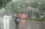 Thời tiết 10/5: Miền Bắc mưa dông, Đông Nam Bộ nắng nóng trên 36 độ C