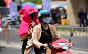 Thời tiết 1/5: Miền Bắc nắng nhẹ, chiều tối và đêm có mưa rào