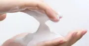 Thu hồi, tiêu hủy lô sữa rửa mặt đường da không đạt chất lượng