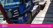 Tài xế container vượt barie đường sắt bị phạt 5 triệu, tước GPLX 2 tháng