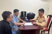 Tài xế hỏi CSGT 'em có biết anh không?' bị phạt 19 triệu đồng