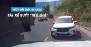 Tài xế suýt gặp nạn vì nối đuôi vượt ẩu trên đèo, camera hành trình ghi lại