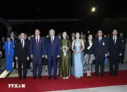 Tổng Bí thư, Chủ tịch nước và Phu nhân rời Bangkok lên đường thăm cấp Nhà nước tới Singapore