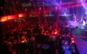 Tăng mạnh mức phạt kinh doanh karaoke, vũ trường không phép từ 15/5