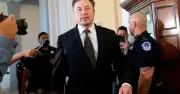 Tổng thù lao Elon Musk năm 2025 lên tới 158 tỷ USD