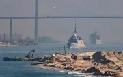 Tổng thống Pháp yêu cầu Iran dỡ bỏ phong tỏa eo biển Hormuz