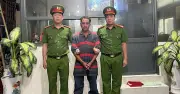 TP.HCM: Dùng ghế nhựa tấn công CSGT để giúp anh trai trốn đo nồng độ cồn