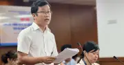 TP.HCM nói về tình trạng nhà chờ xe buýt nhếch nhác kéo dài