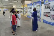 Triển lãm 'Trẻ em thời chiến' lần đầu tại ga metro TPHCM