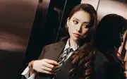 Trần Tiểu Vy gây sốt với diện mạo nữ tổng tài sang chảnh
