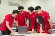 Trường công lập đầu tiên đạt chứng nhận QS 5 sao