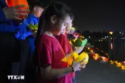 Tuổi trẻ Điện Biên thắp hoa đăng tri ân các anh hùng liệt sỹ
