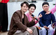 Tuấn Cry và ký ức tuổi thơ mồ côi cha mẹ thường xuyên đi làm ăn xa