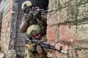 Ukraine gặp bất lợi ở Liman, 'cánh cửa thép' pháo đài Donbass lung lay